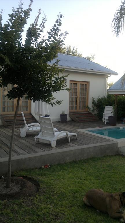 Oasis Shanti Backpackers Oudtshoorn Zimmer foto