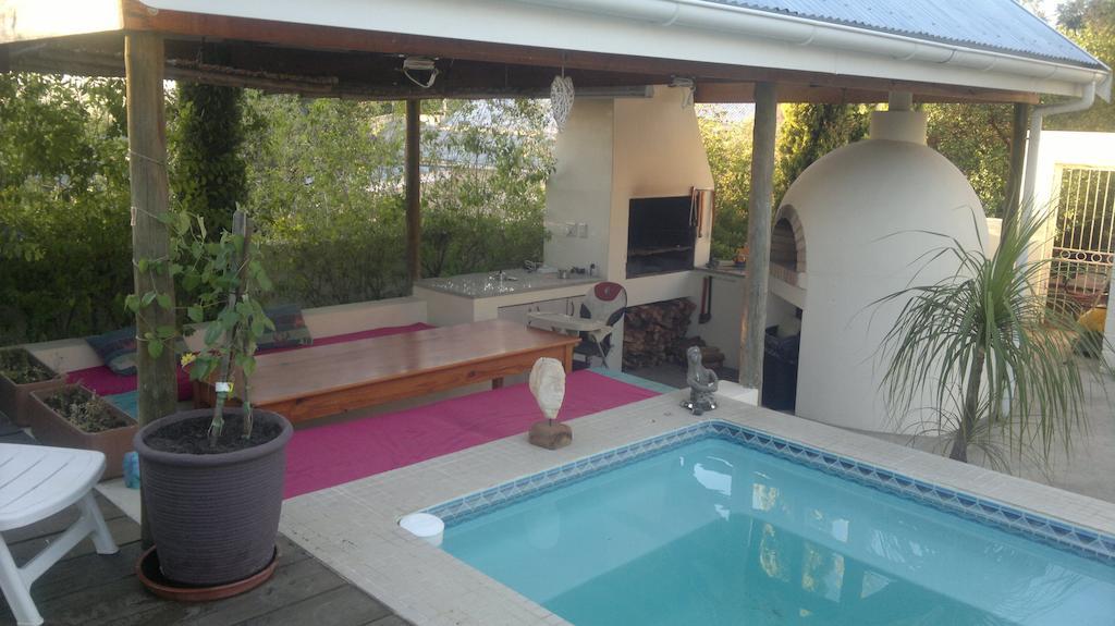 Oasis Shanti Backpackers Oudtshoorn Zimmer foto